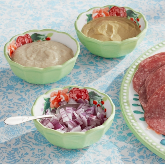 2024 ❤️ New Pioneer Woman Painted Meadow 4-Piece Ceramic Condiment Set - Picture 8 of 10